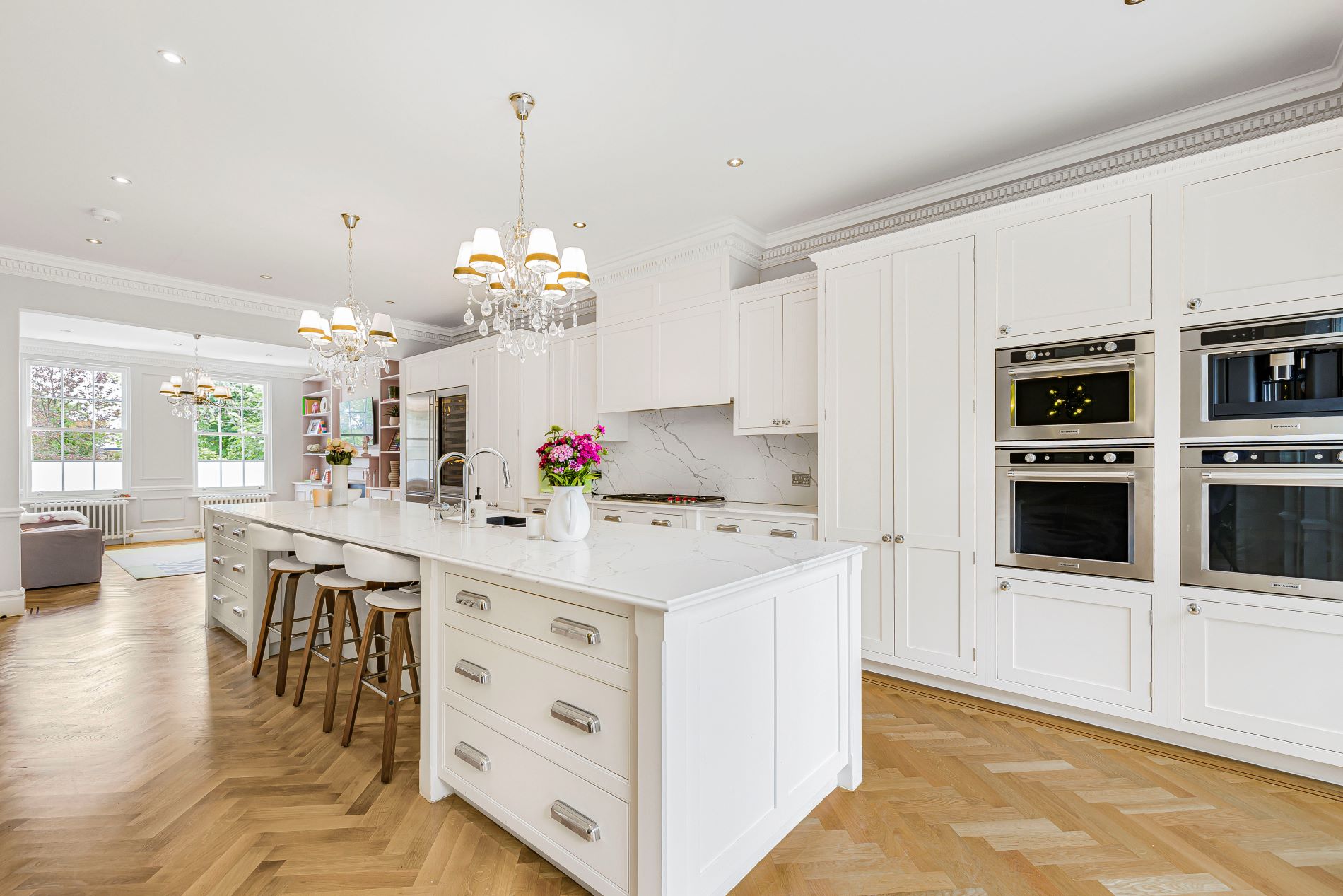 Gorgeous kitchen with island