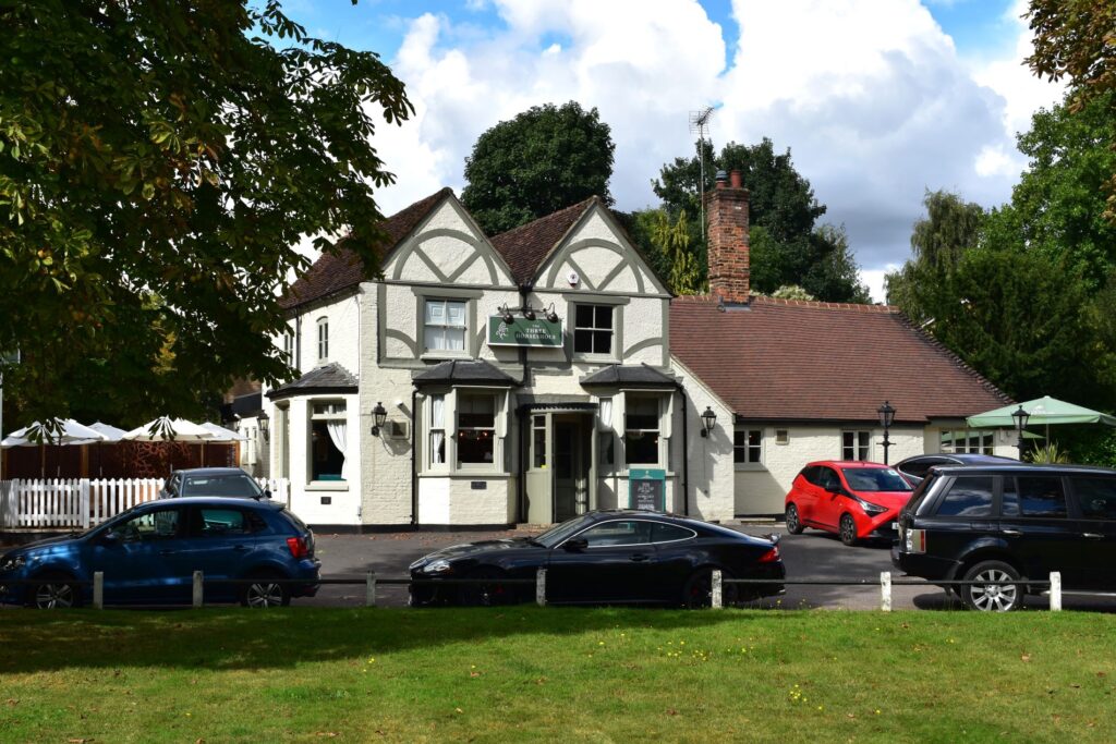 Three Horseshoes, Letchmore Heath